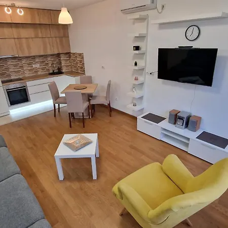 Porodicno-poslovni Udoban Stan Appartement *