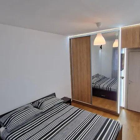 Porodicno-poslovni Udoban Stan