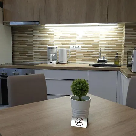 Appartement Porodicno-poslovni Udoban Stan